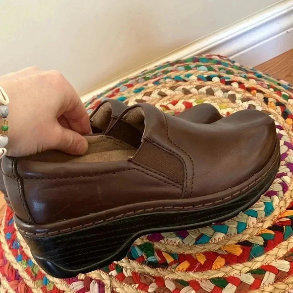 Klogs  brown leather clogs - Picture 2 of 7